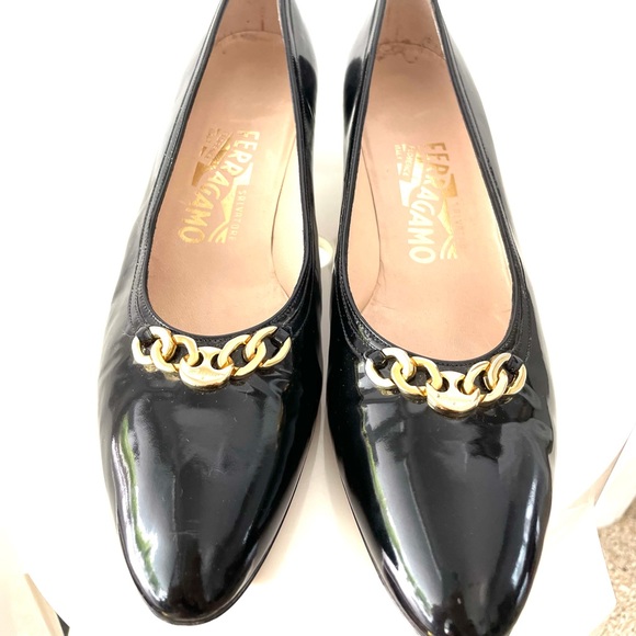 Ferragamo Black Patent Leather Heels 8.5 narrow - Picture 3 of 7